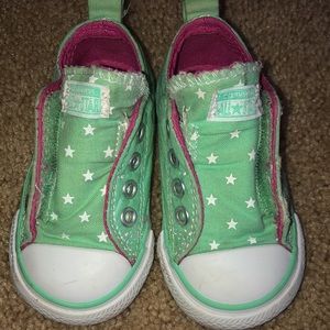 Converse infant size 4